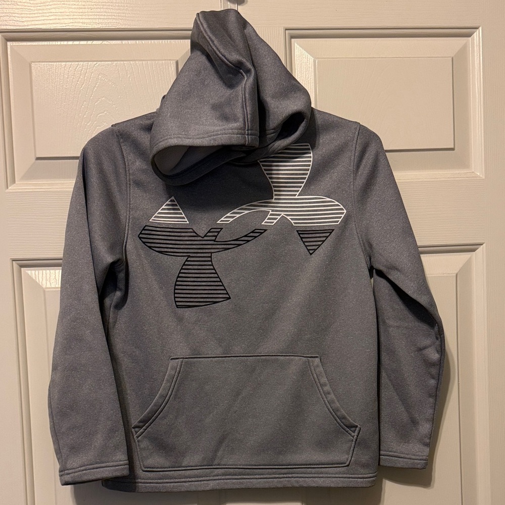 Under Armour Kids  medium Charcoal Hoodie loose cold gear